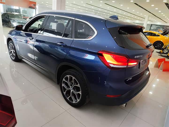 Фото 5 - BMW X1