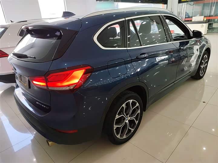 Фото 7 - BMW X1