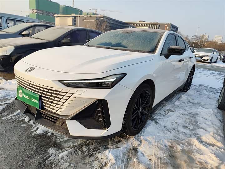 Фото 2 - Changan UNI-V