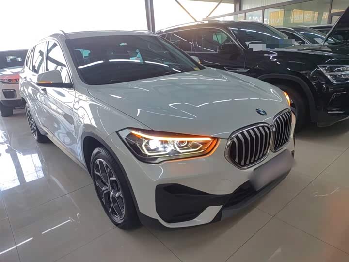 Фото 4 - BMW X1