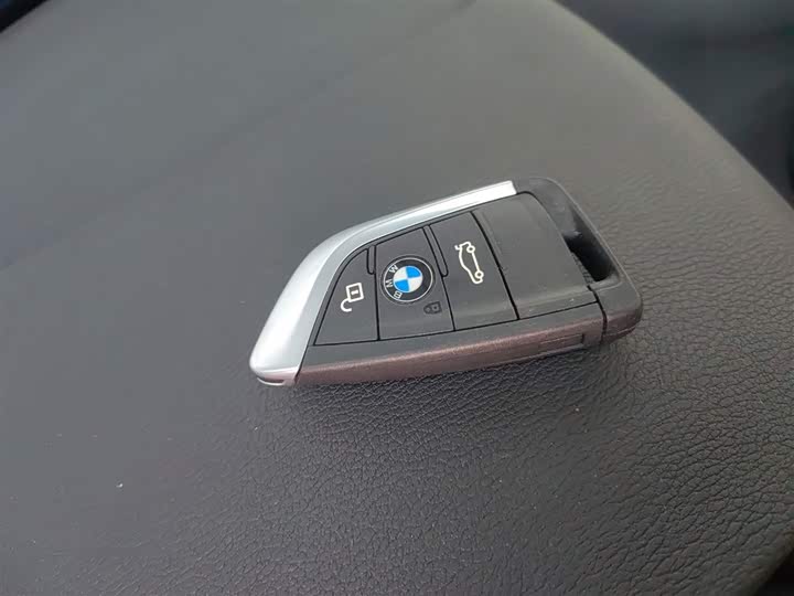 Фото 9 - BMW X1