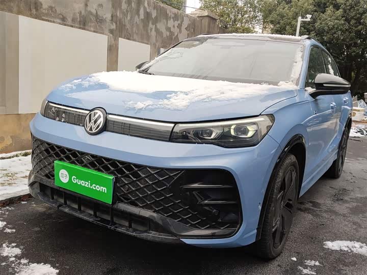 Фото 2 - Volkswagen Tiguan L Pro