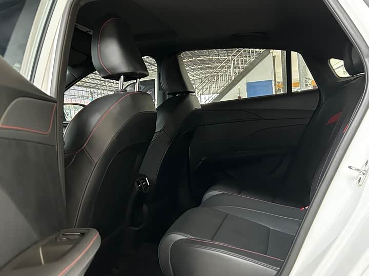 Фото 8 - MG Motor 5