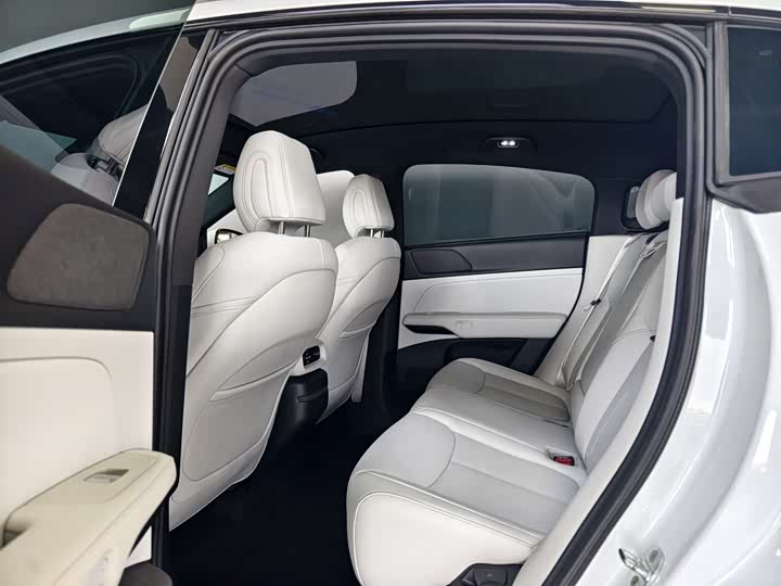 Фото 7 - XPeng G6