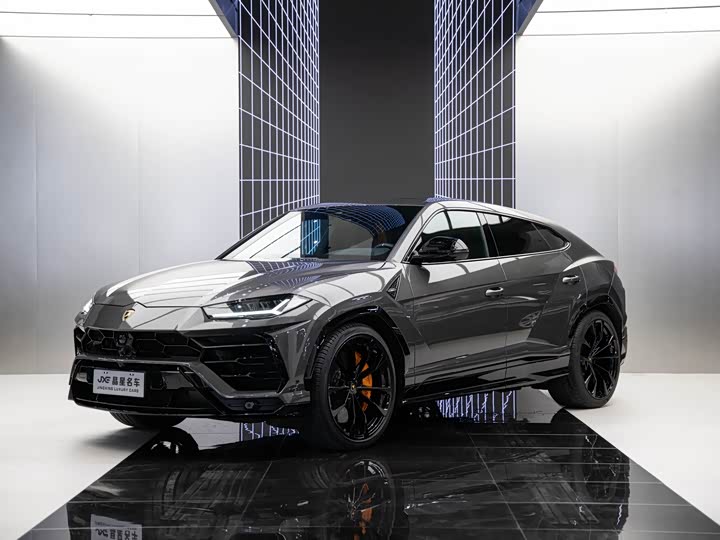 Фото 1 - Lamborghini Urus