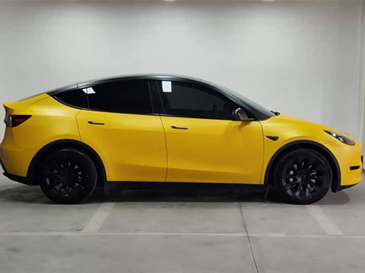 Фото 9 - Tesla Model Y