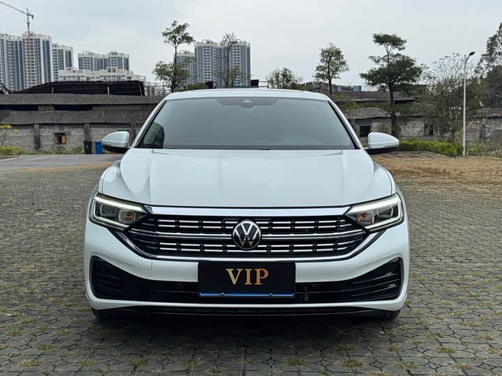 Фото 2 - Volkswagen Sagitar L