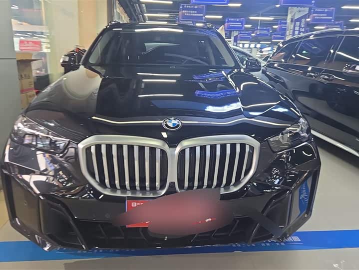 Фото 2 - BMW X5