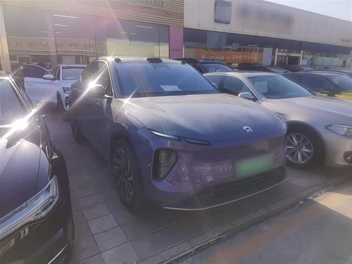 Фото 4 - Nio EC6