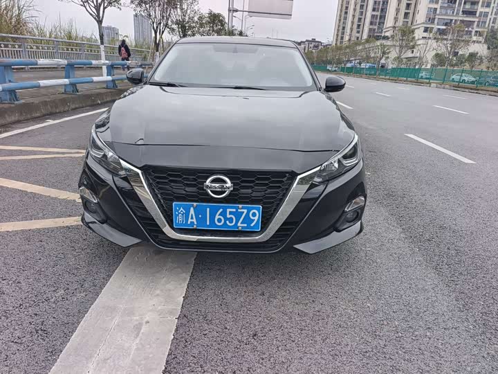 Фото 2 - Nissan Teana