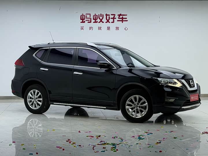 Фото 2 - Nissan X-Trail