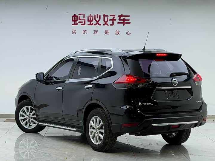 Фото 3 - Nissan X-Trail