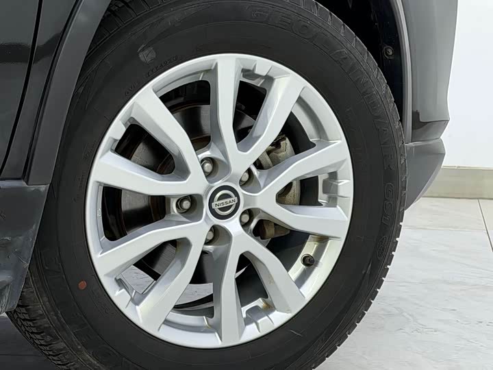 Фото 8 - Nissan X-Trail