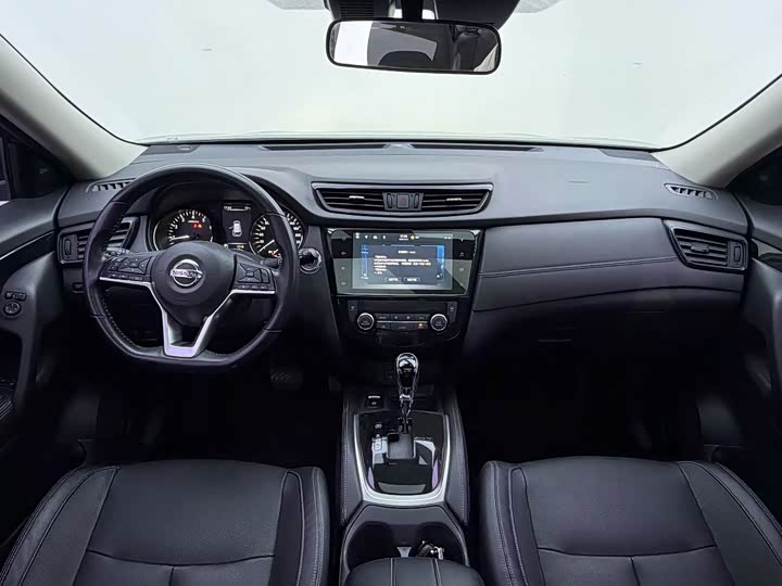 Фото 9 - Nissan X-Trail