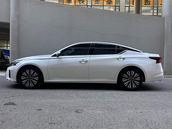 Фото 3 - Nissan Teana