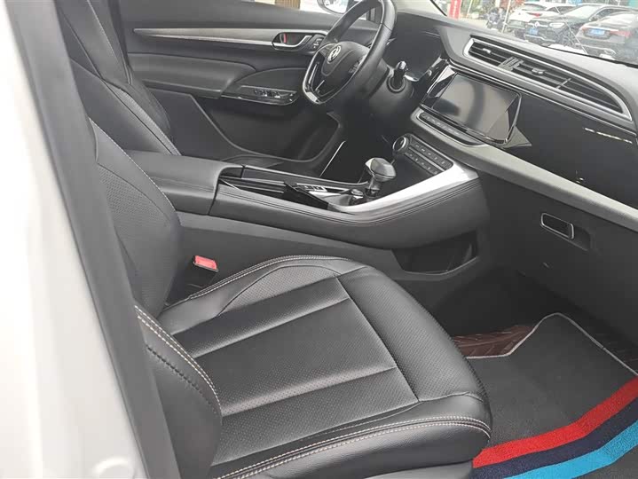 Фото 8 - Dongfeng Aeolus AX7