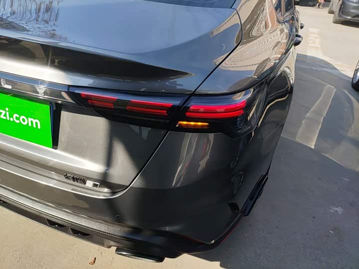 Фото 8 - Geely Binrui