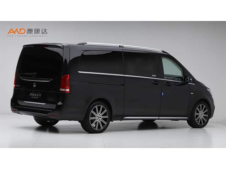 Фото 3 - Mercedes-Benz V-Class