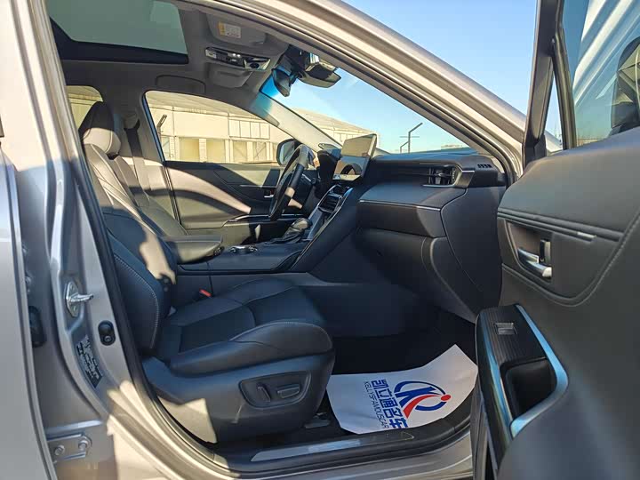 Фото 7 - Toyota Venza