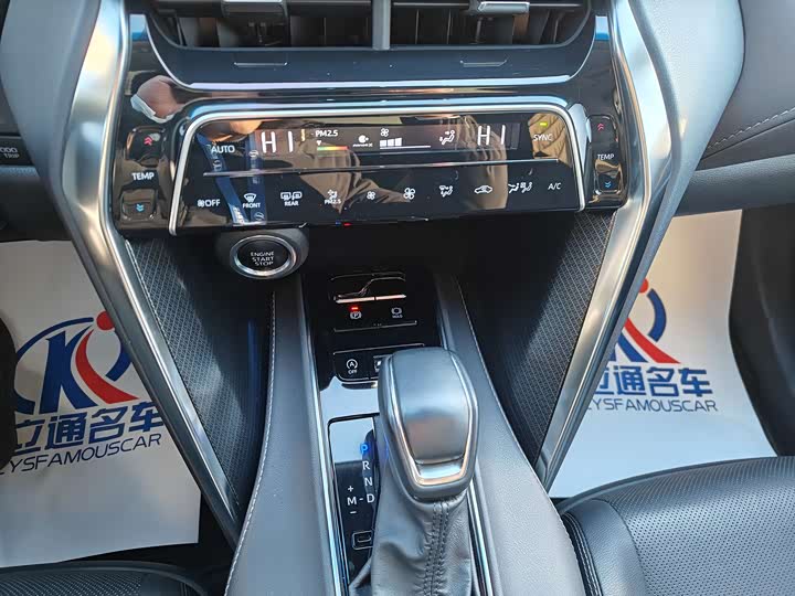 Фото 8 - Toyota Venza