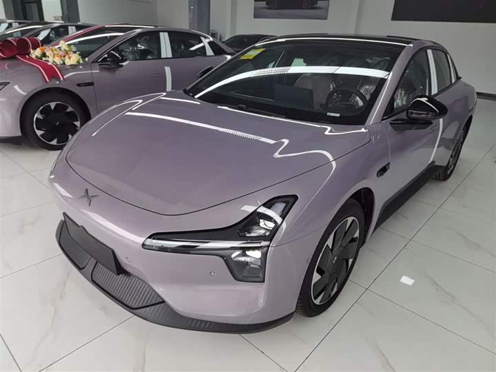 Фото 1 - XPeng Mona M03