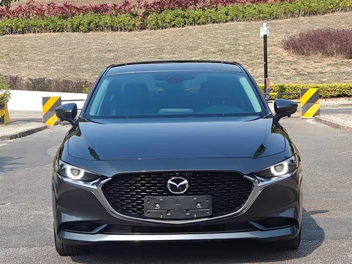 Фото 2 - Mazda 3 (Axela)