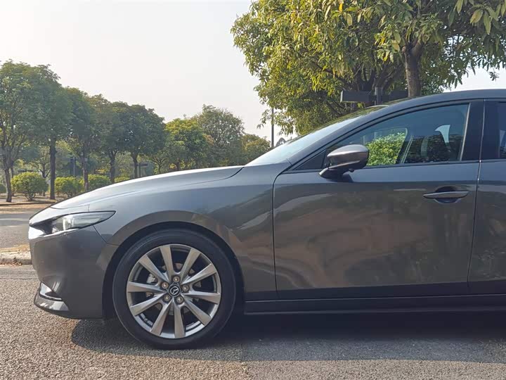 Фото 8 - Mazda 3 (Axela)