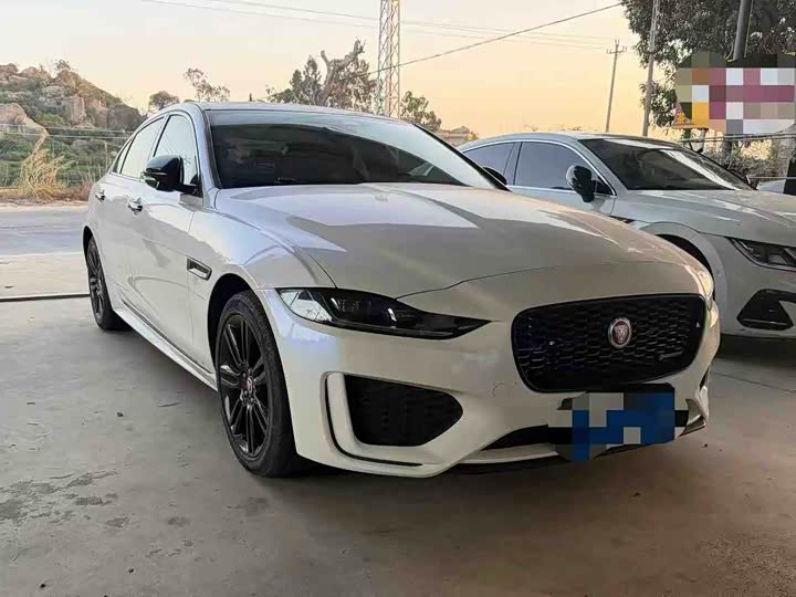 Фото 5 - Jaguar XE L