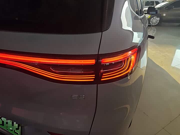 Фото 7 - Geely Galaxy E5