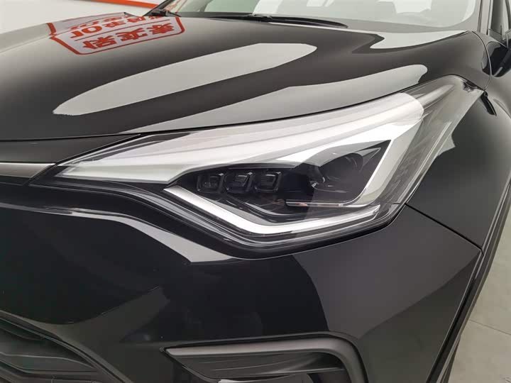 Фото 7 - Toyota Izoa