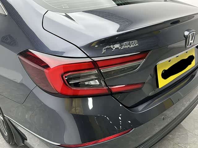 Фото 7 - Honda Accord