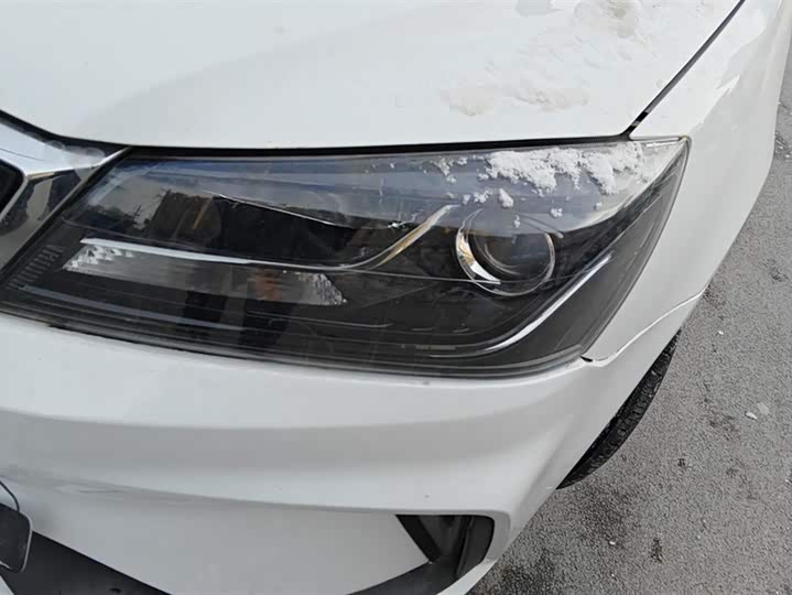 Фото 5 - Geely Emgrand