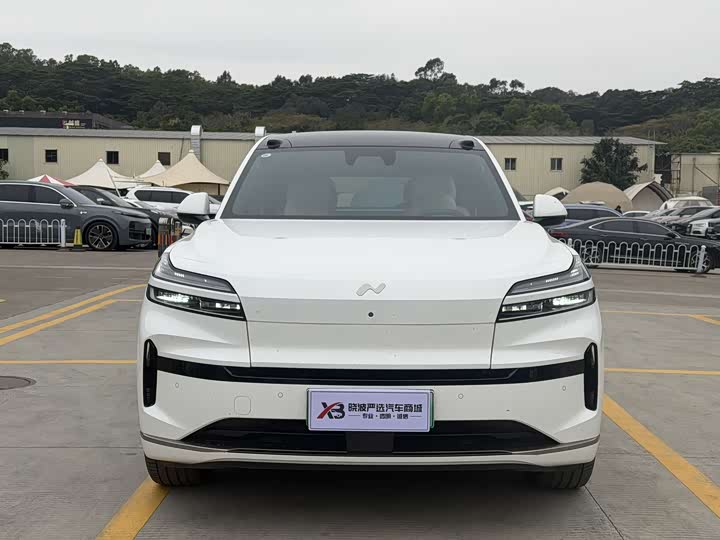 Фото 2 - Nio Onvo L90