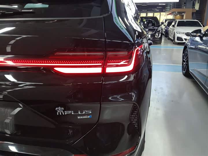 Фото 8 - BYD Song Plus Hybrid/EV