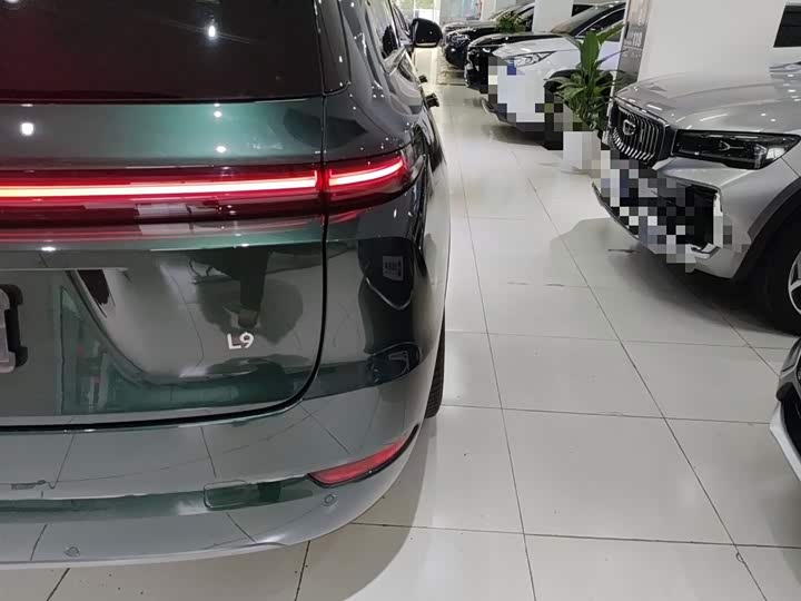 Фото 8 - LiXiang L9