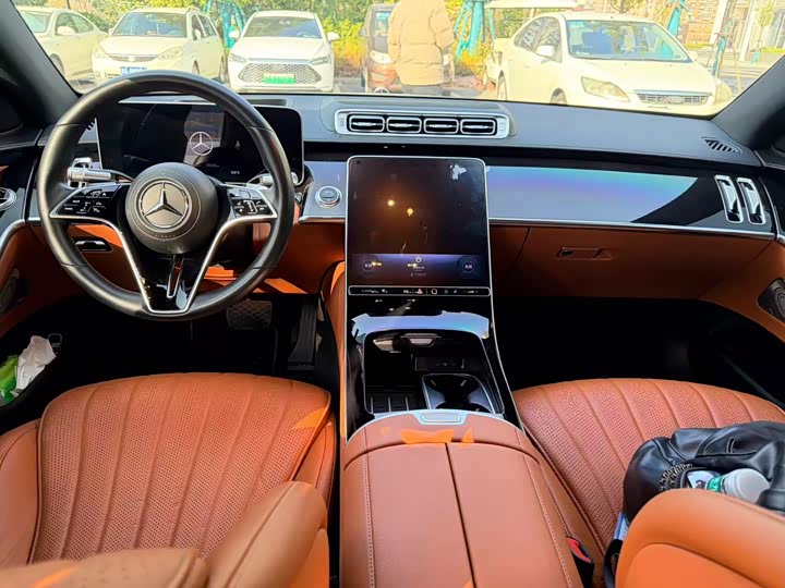 Фото 5 - Mercedes-Benz S-Class