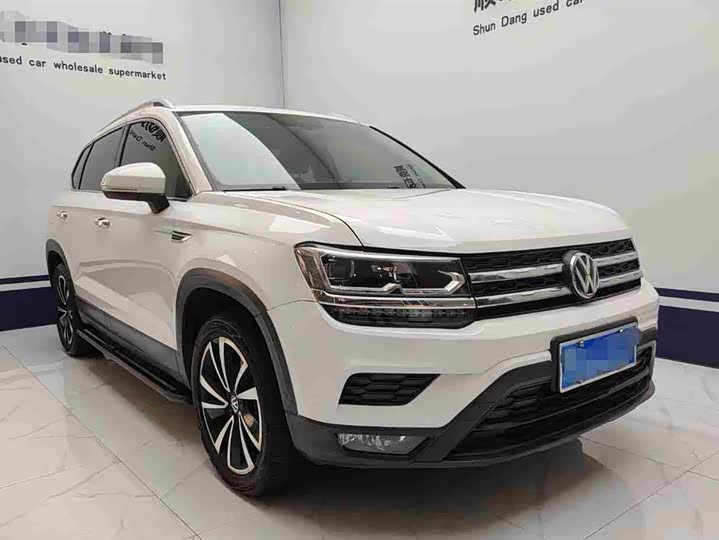 Фото 3 - Volkswagen Tharu