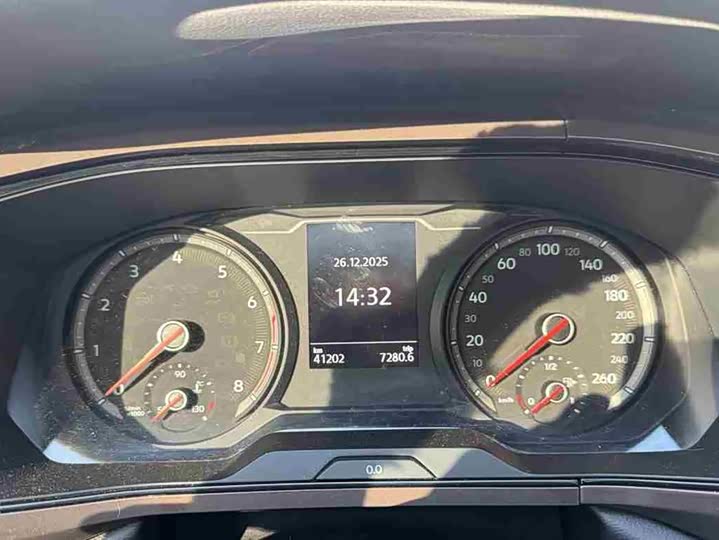 Фото 7 - Volkswagen Tharu