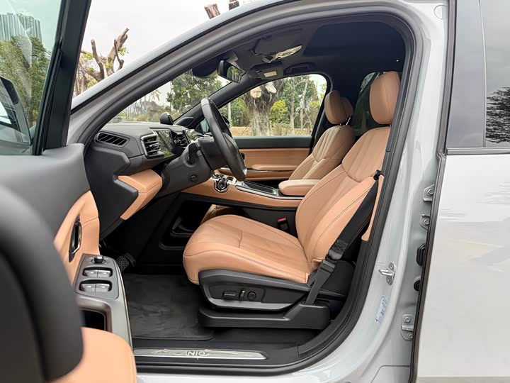 Фото 4 - Nio ES8