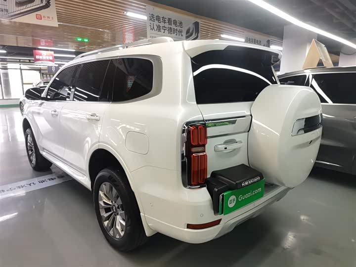 Фото 5 - Tank 500 Hybrid