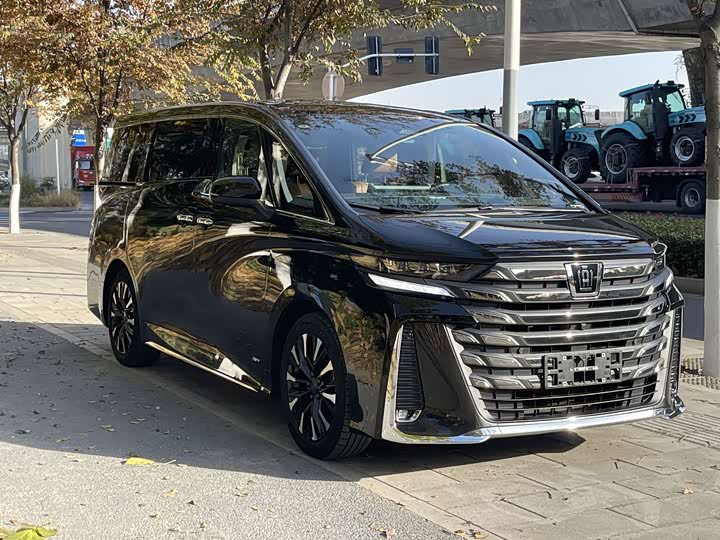 Фото 3 - Toyota Vellfire