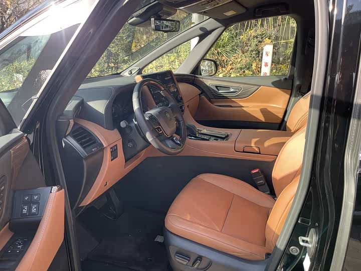 Фото 4 - Toyota Vellfire