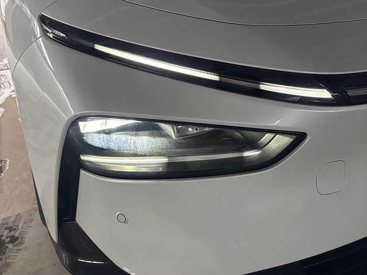 Фото 5 - XPeng F57