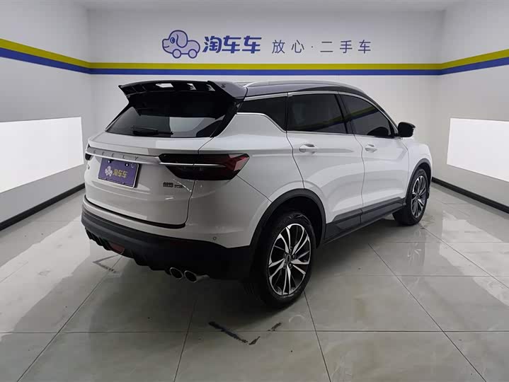 Фото 3 - Geely Coolray