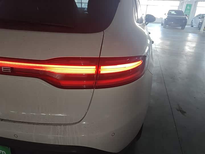 Фото 8 - Porsche Macan