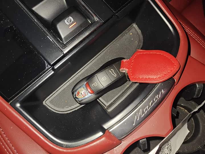 Фото 9 - Porsche Macan