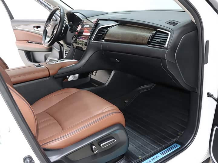 Фото 8 - Honda Avancier