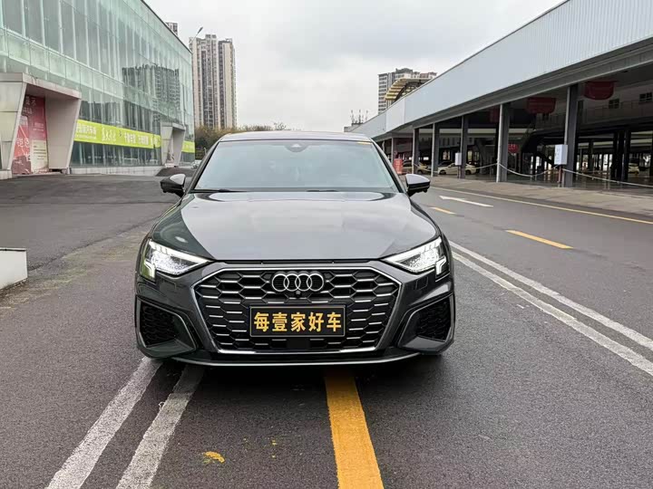 Фото 2 - Audi A3