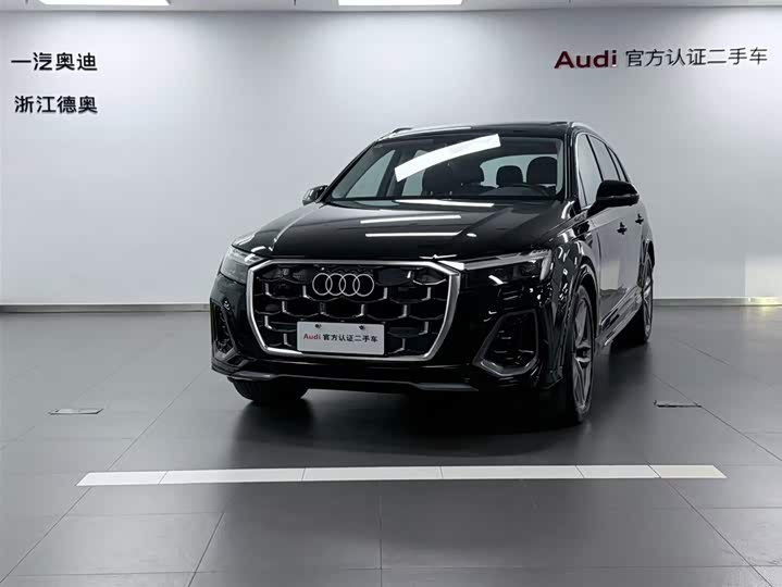 Фото 1 - Audi Q7
