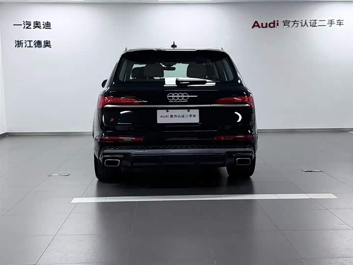 Фото 5 - Audi Q7
